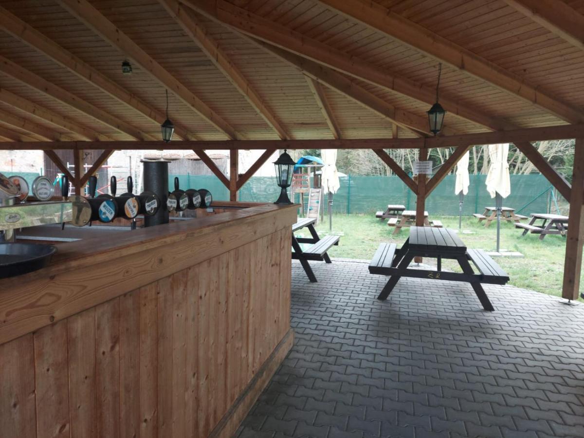 Pivovar Maly Janek - Restaurace, Penzion A Stany Jince 외부 사진