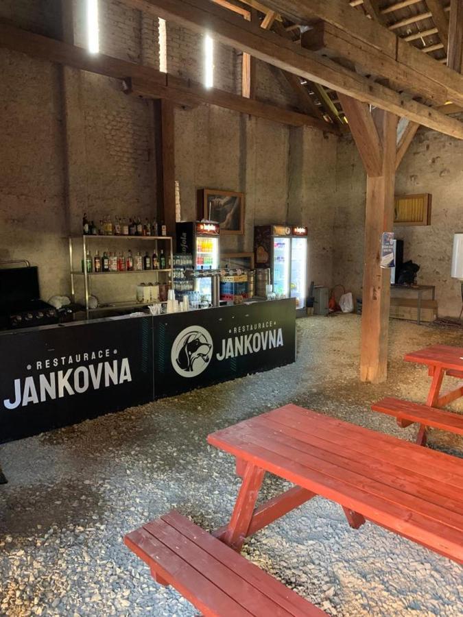Pivovar Maly Janek - Restaurace, Penzion A Stany Jince 외부 사진